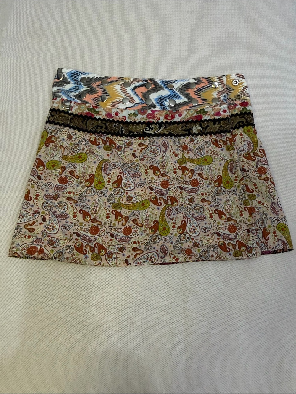 Coco + Carmen Adjustable and Reversible skirt OS - Picture 3 of 8